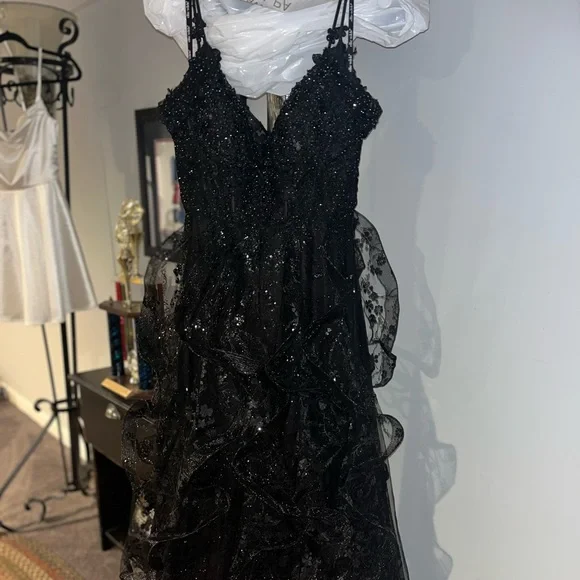 ellie wilde | Dresses | Black Ellie Wilde Prom Dress | Poshmark